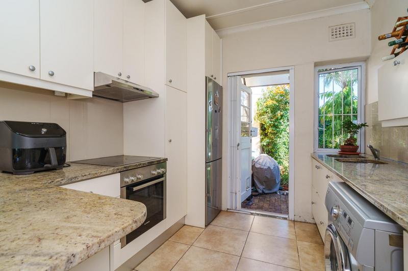 2 Bedroom Property for Sale in Harfield Village Western Cape